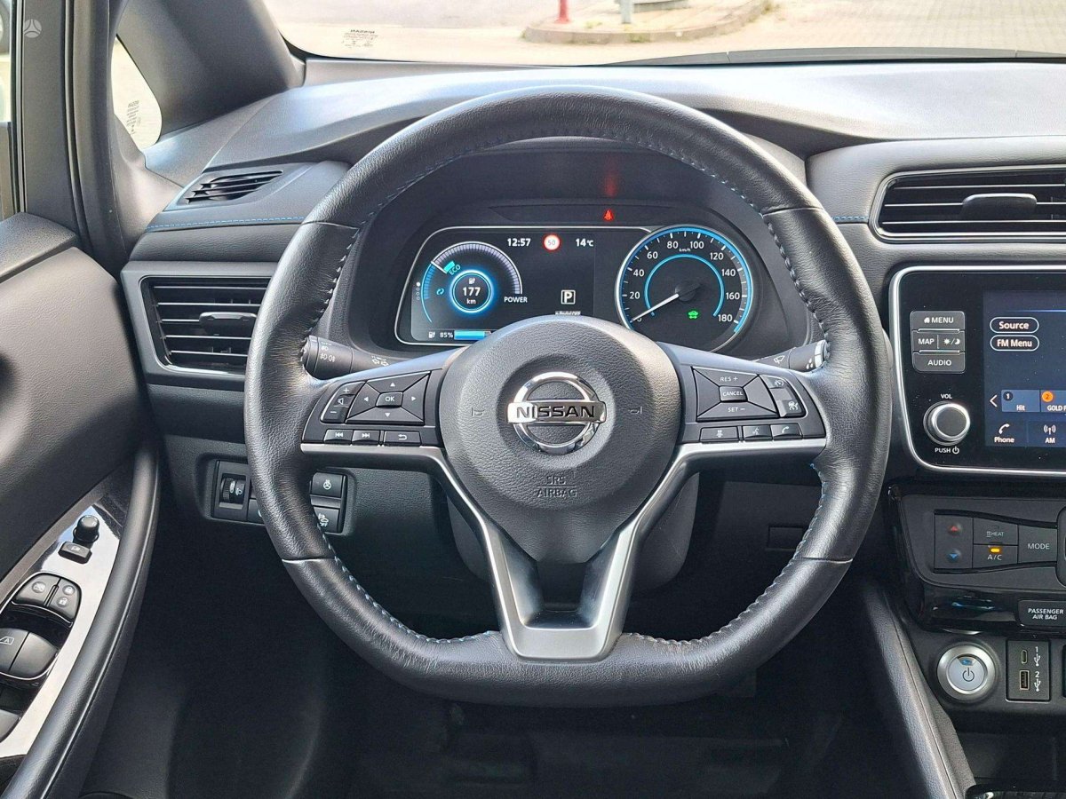 Nissan Leaf Hečbekas Elektra