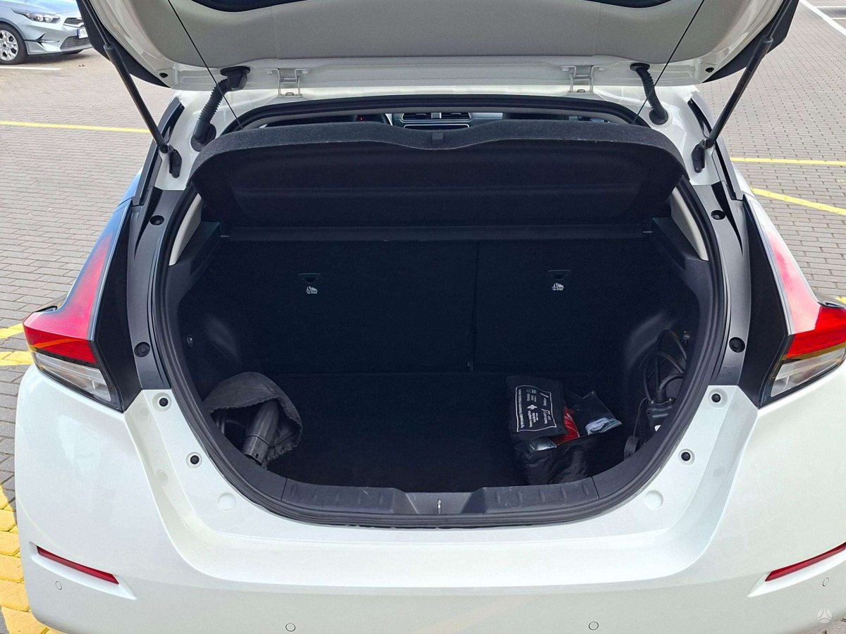 Nissan Leaf Hečbekas Elektra