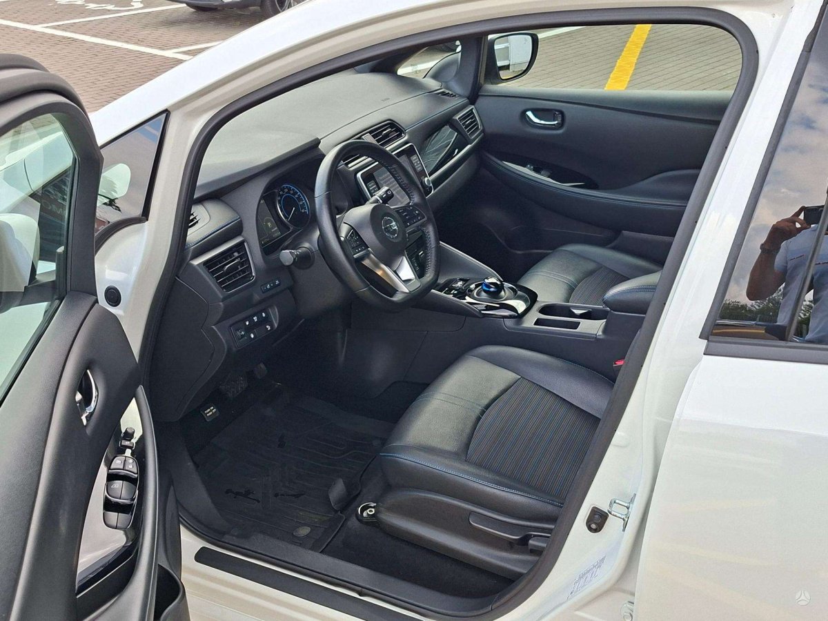 Nissan Leaf Hečbekas Elektra