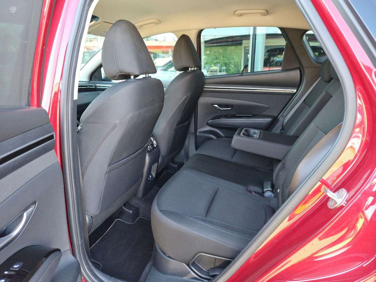Hyundai Tucson Visureigis / Krosoveris Benzinas / elektra