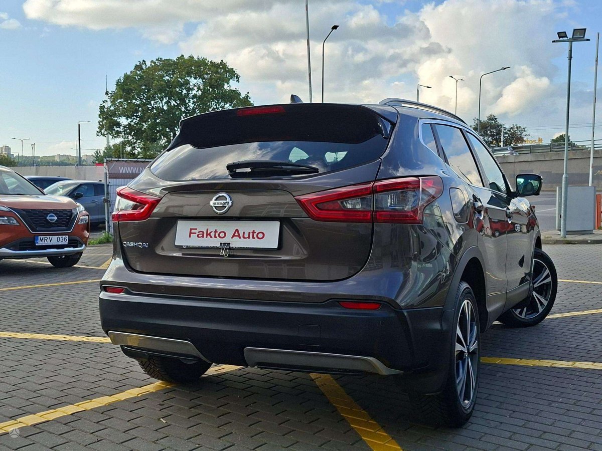 Nissan Qashqai Visureigis / Krosoveris Benzinas