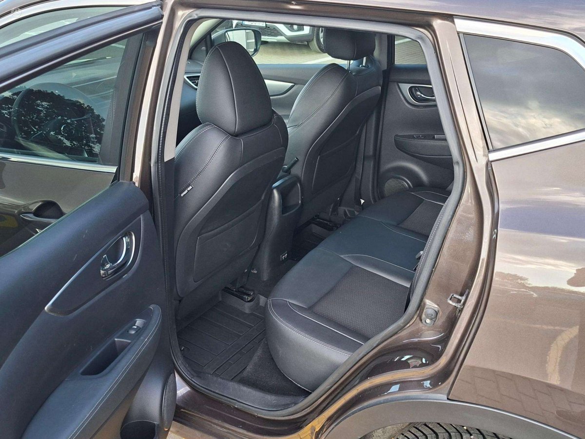 Nissan Qashqai Visureigis / Krosoveris Benzinas