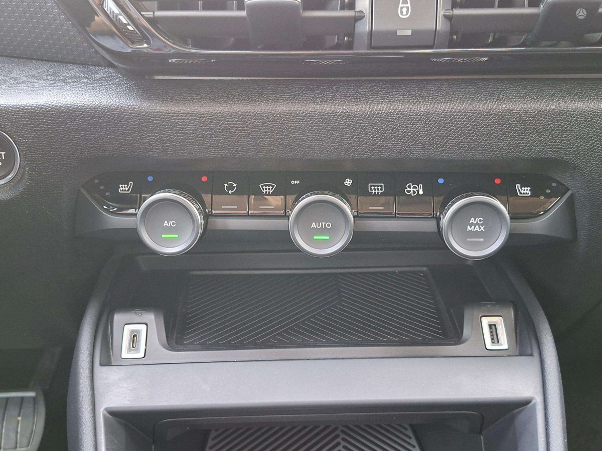 Citroen C4 Hečbekas Benzinas