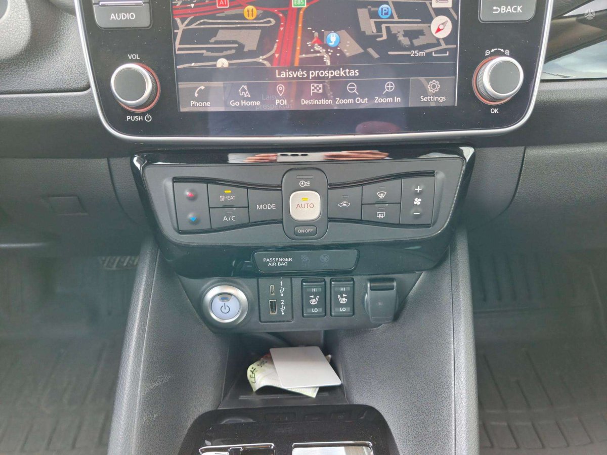 Nissan Leaf Hečbekas Elektra