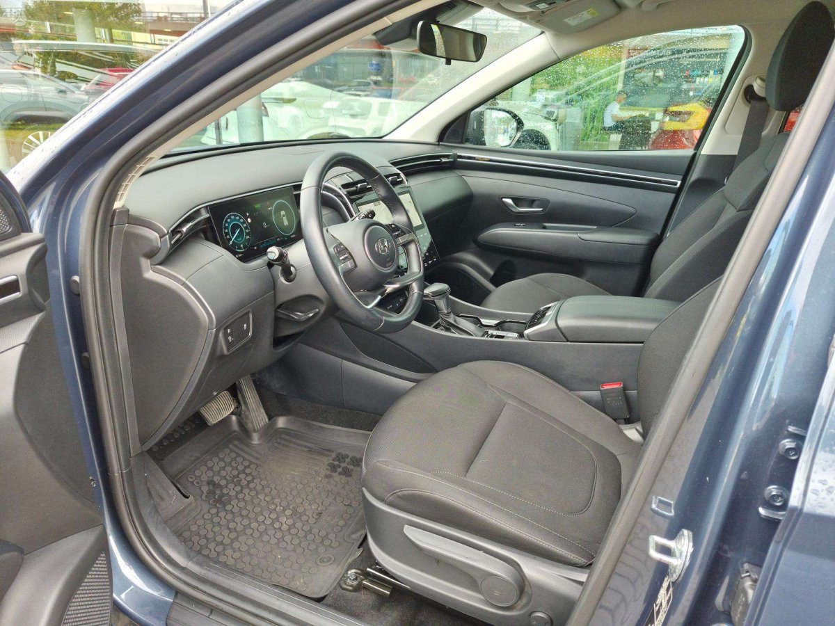 Hyundai Tucson Visureigis / Krosoveris Benzinas / elektra