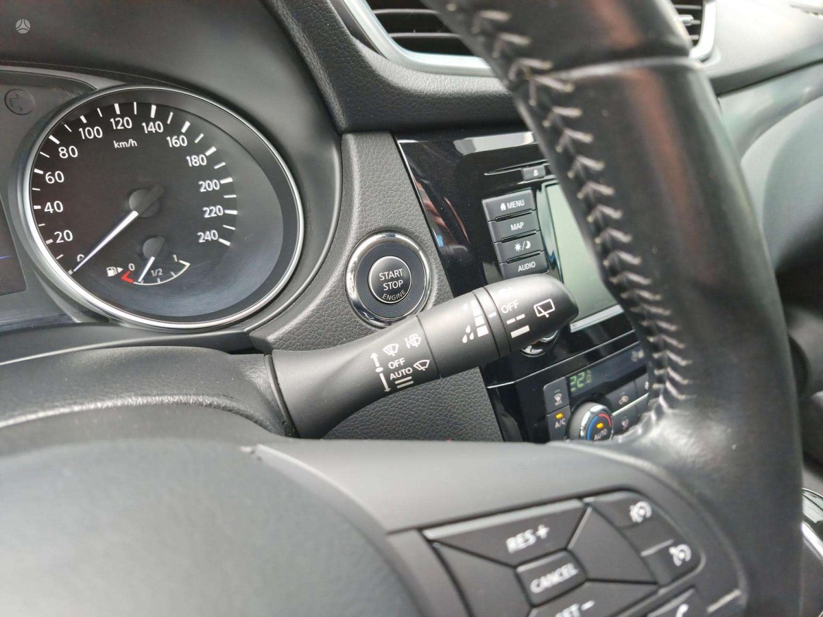 Nissan Qashqai Visureigis / Krosoveris Benzinas