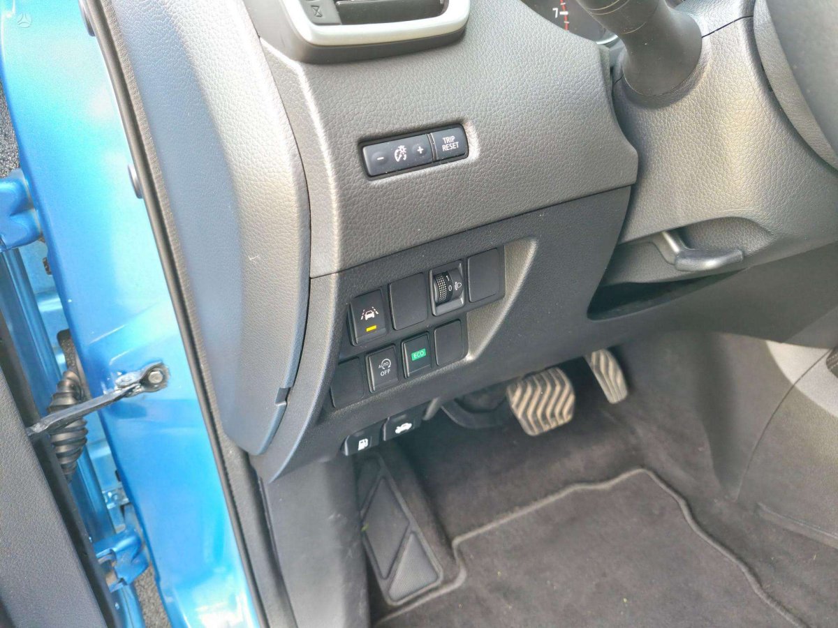 Nissan Qashqai Visureigis / Krosoveris Benzinas