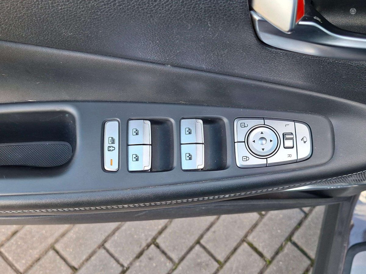 Hyundai Santa Fe Visureigis / Krosoveris Benzinas / elektra