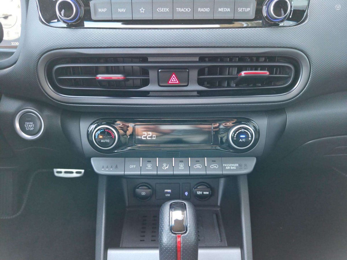 Hyundai Kona Visureigis / Krosoveris Benzinas