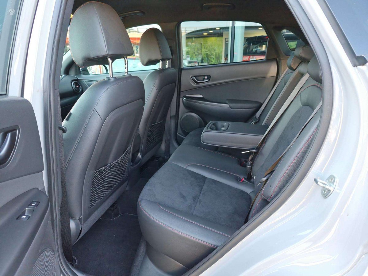 Hyundai Kona Visureigis / Krosoveris Benzinas