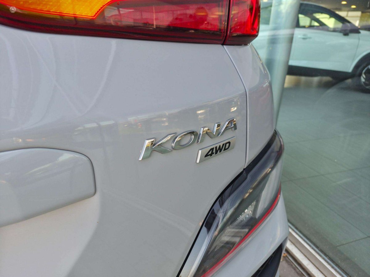 Hyundai Kona Visureigis / Krosoveris Benzinas