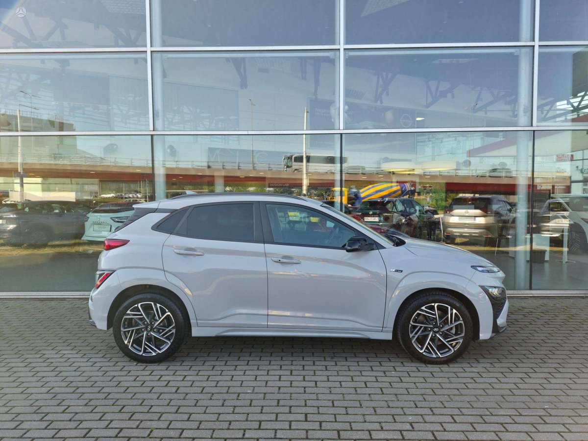 Hyundai Kona Visureigis / Krosoveris Benzinas