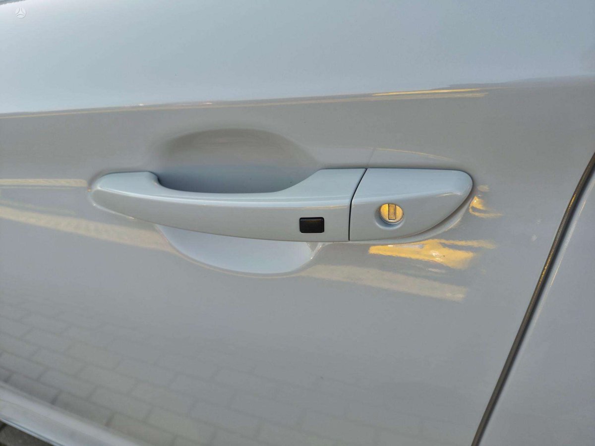 Hyundai Kona Visureigis / Krosoveris Benzinas
