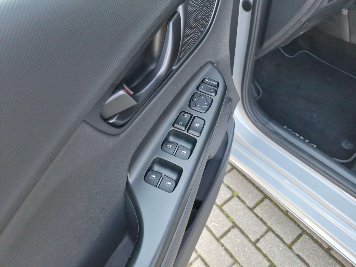 Hyundai Kona Visureigis / Krosoveris Benzinas