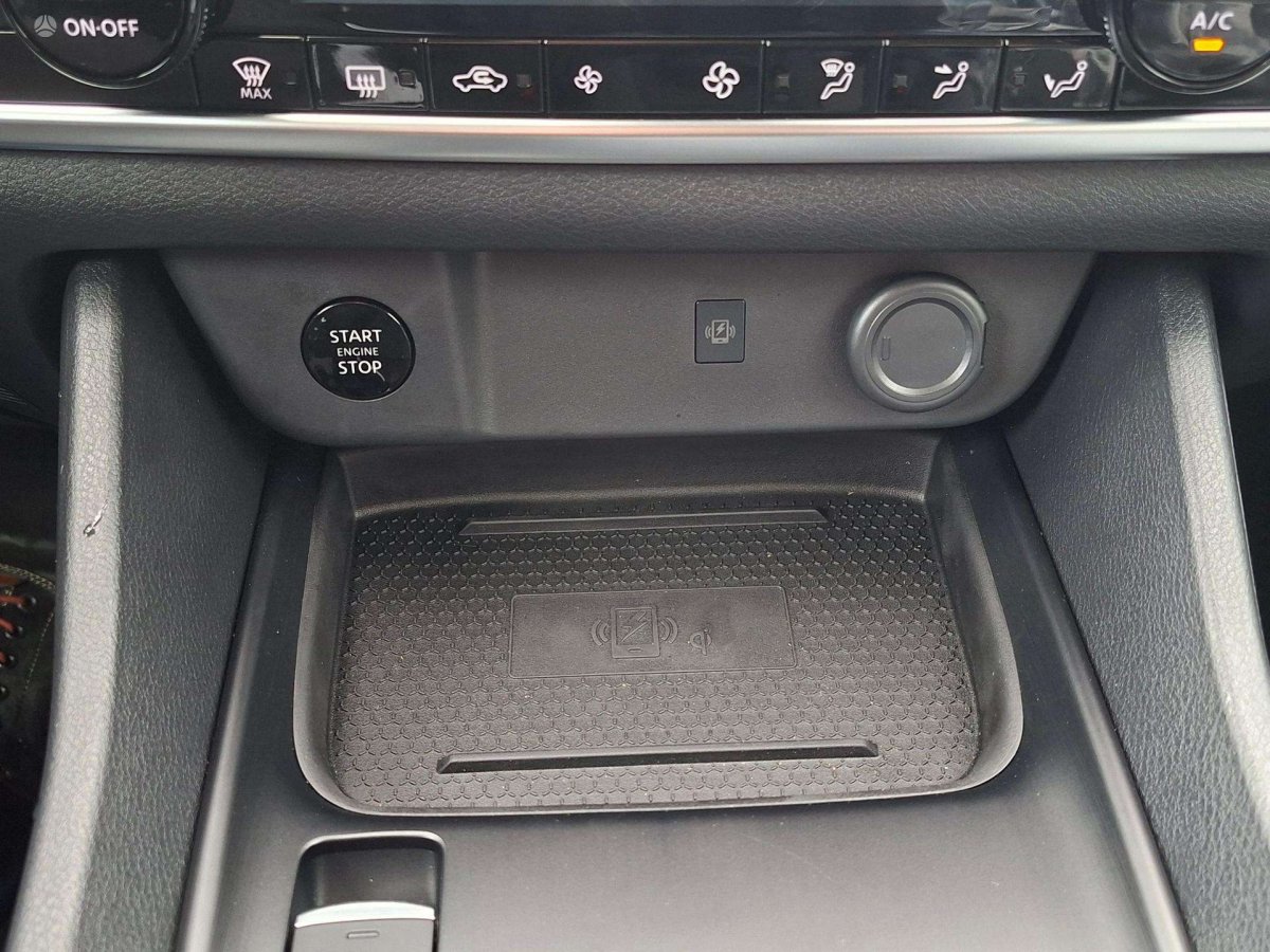 Nissan Qashqai Visureigis / Krosoveris Benzinas / elektra