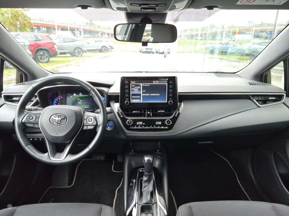 Toyota Corolla Hečbekas Benzinas / elektra