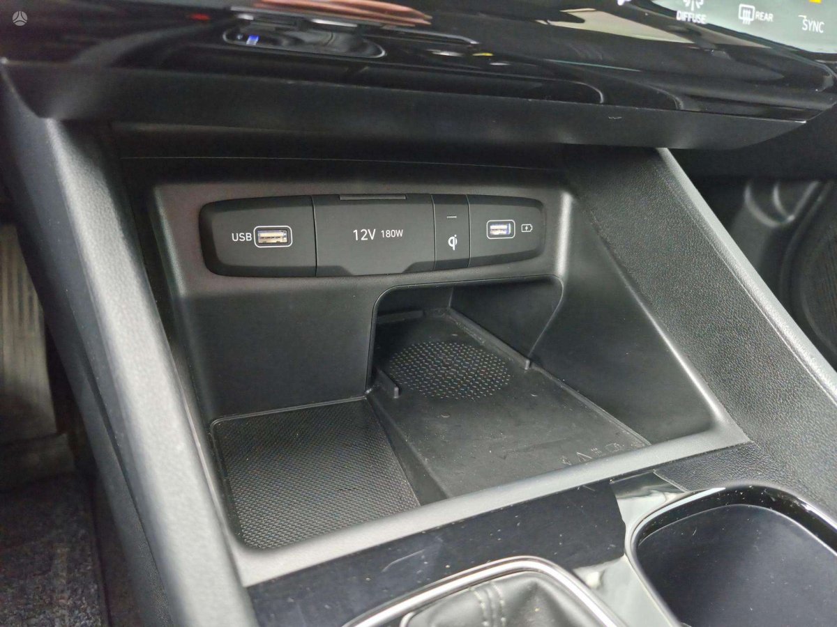 Hyundai Tucson Visureigis / Krosoveris Benzinas / elektra