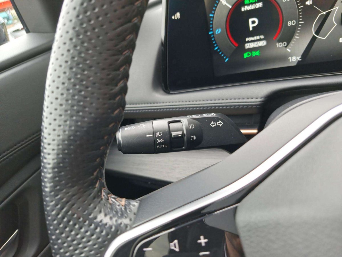 Nissan ARIYA Visureigis / Krosoveris Elektra