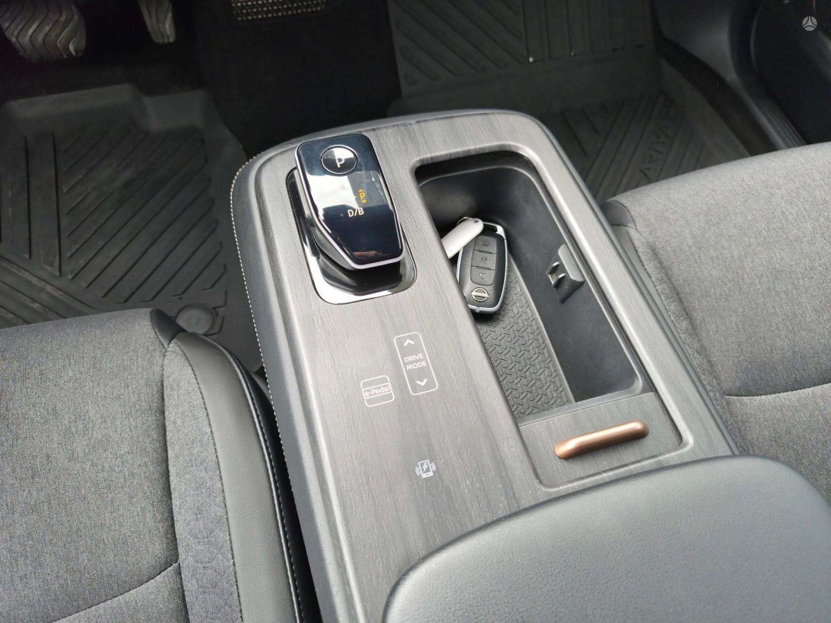 Nissan ARIYA Visureigis / Krosoveris Elektra