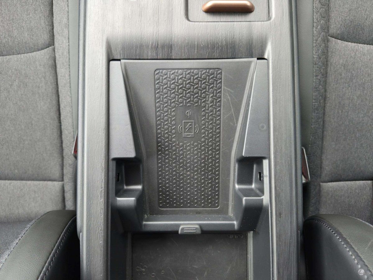 Nissan ARIYA Visureigis / Krosoveris Elektra