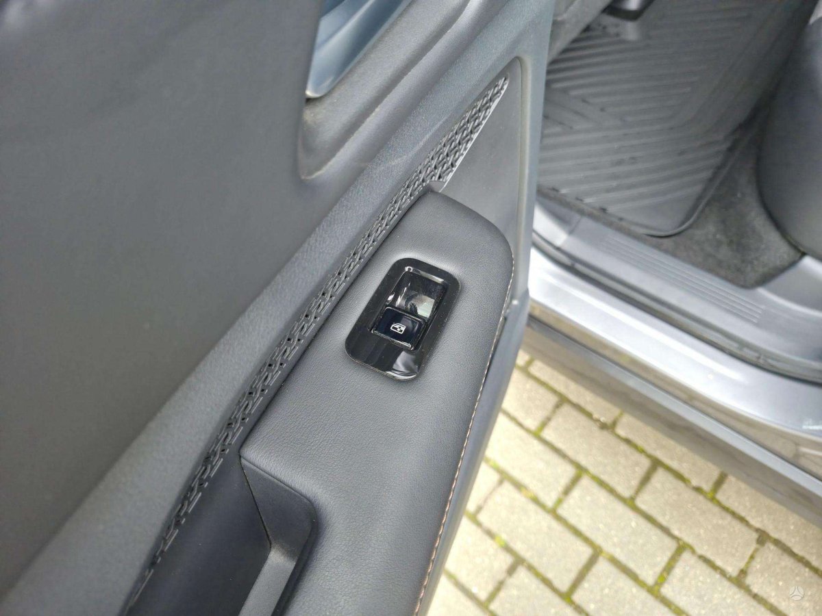 Nissan ARIYA Visureigis / Krosoveris Elektra