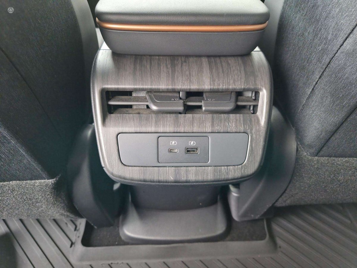 Nissan ARIYA Visureigis / Krosoveris Elektra