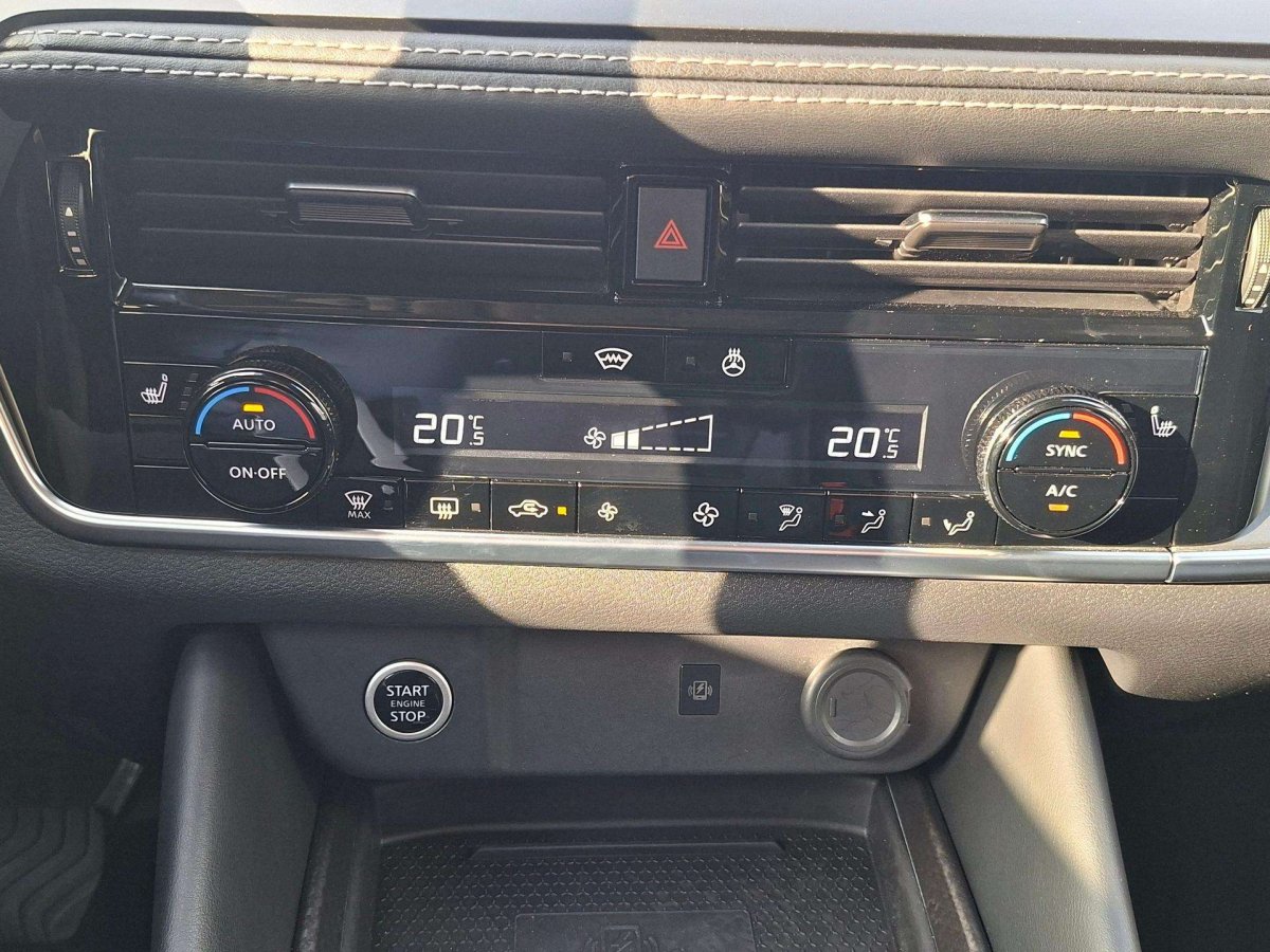 Nissan Qashqai Visureigis / Krosoveris Benzinas / elektra