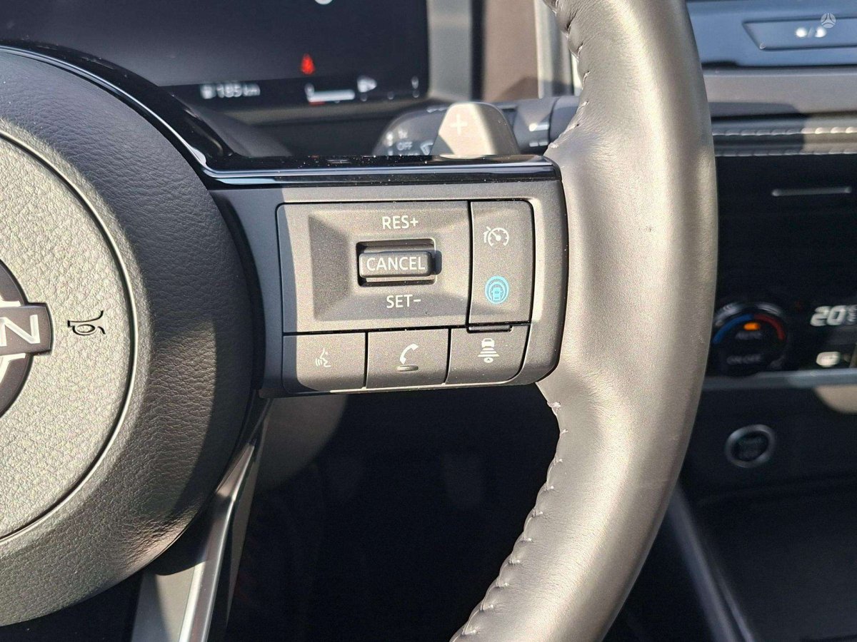 Nissan Qashqai Visureigis / Krosoveris Benzinas / elektra