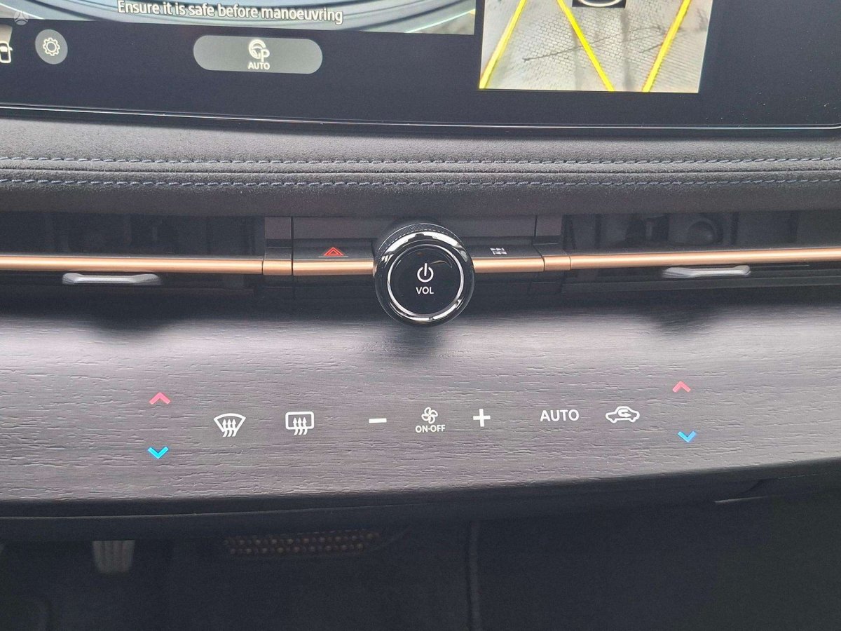 Nissan ARIYA Visureigis / Krosoveris Elektra