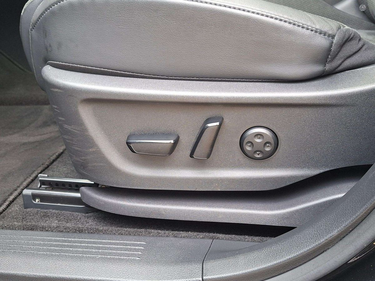Nissan ARIYA Visureigis / Krosoveris Elektra