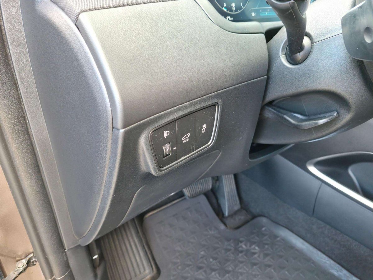 Hyundai Tucson Visureigis / Krosoveris Benzinas / elektra