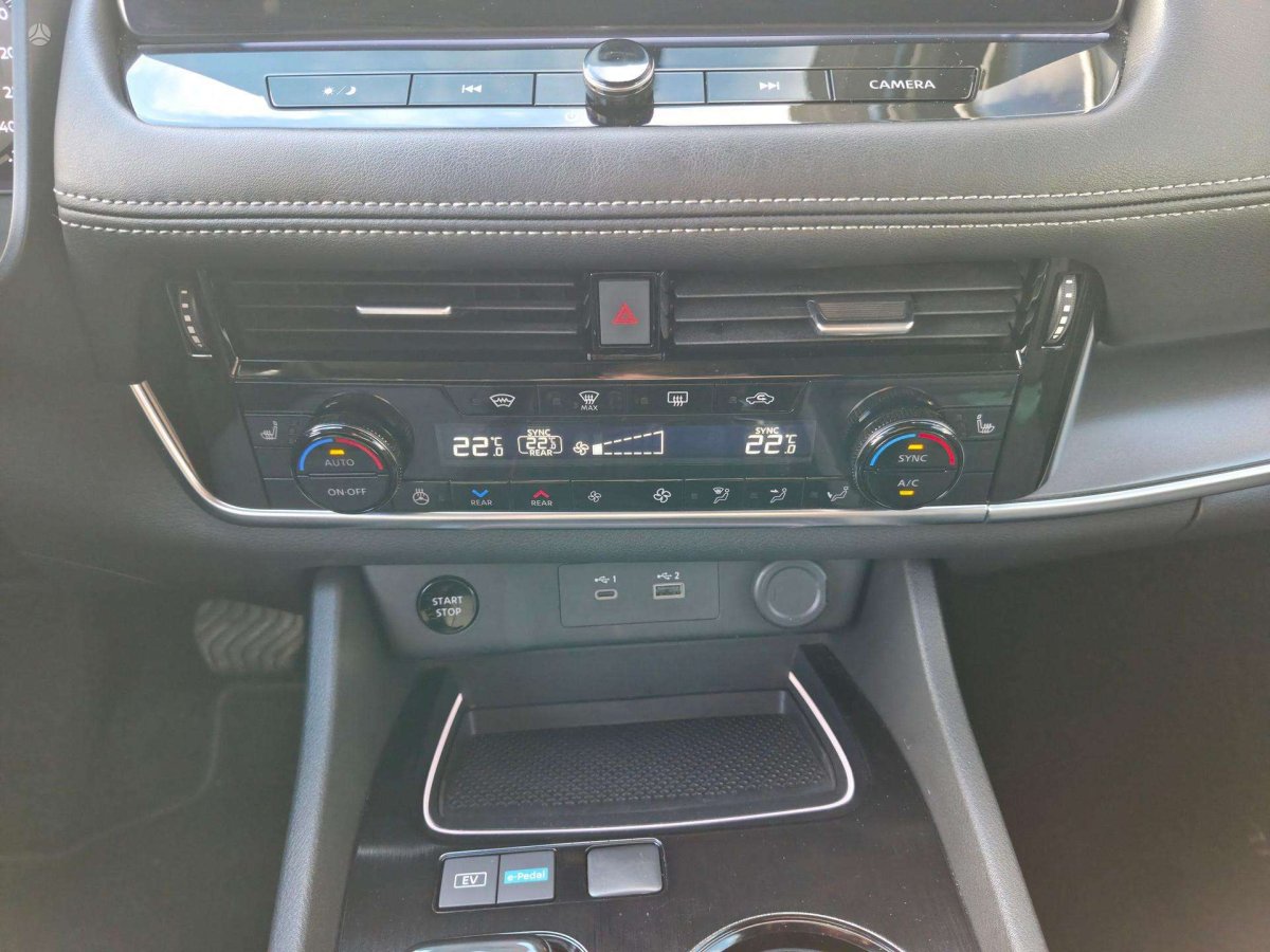 Nissan X-Trail Visureigis / Krosoveris Benzinas / elektra