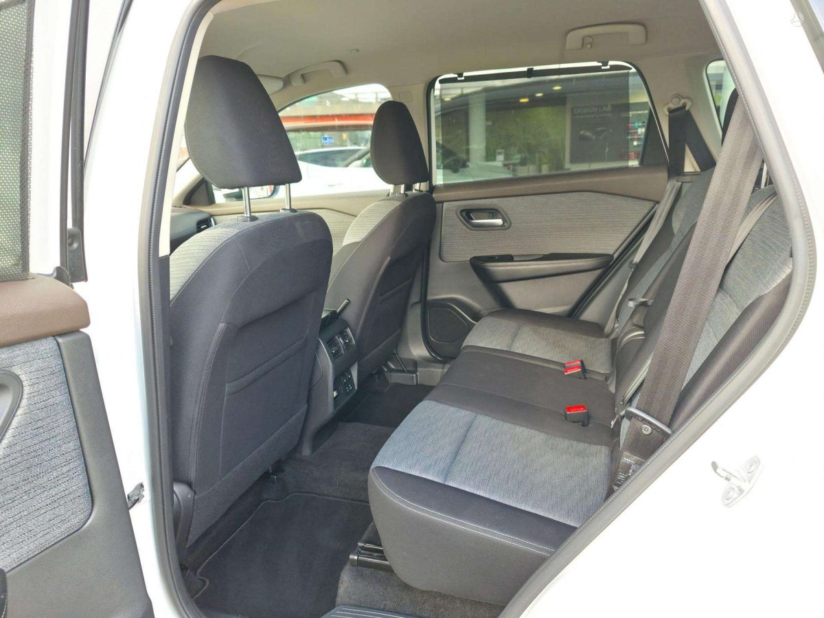 Nissan X-Trail Visureigis / Krosoveris Benzinas / elektra