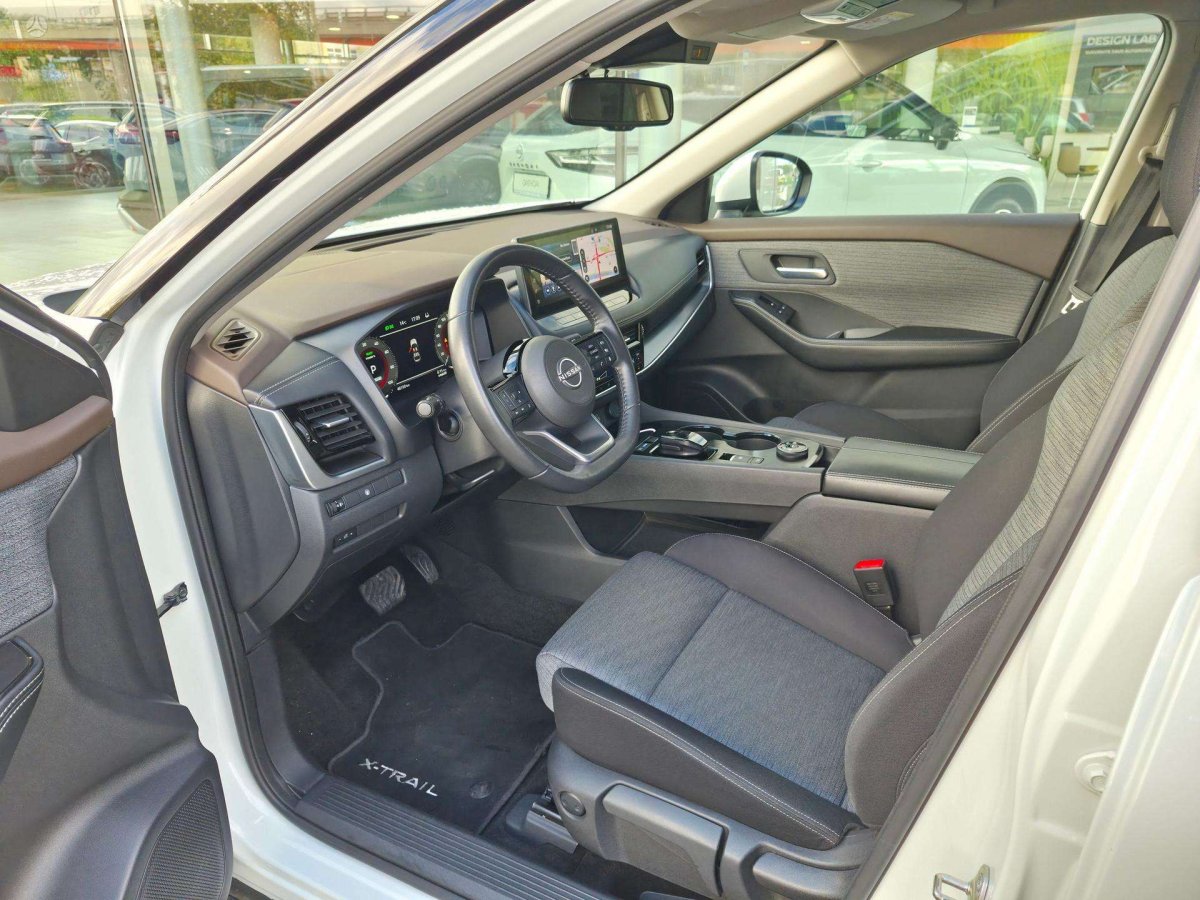 Nissan X-Trail Visureigis / Krosoveris Benzinas / elektra