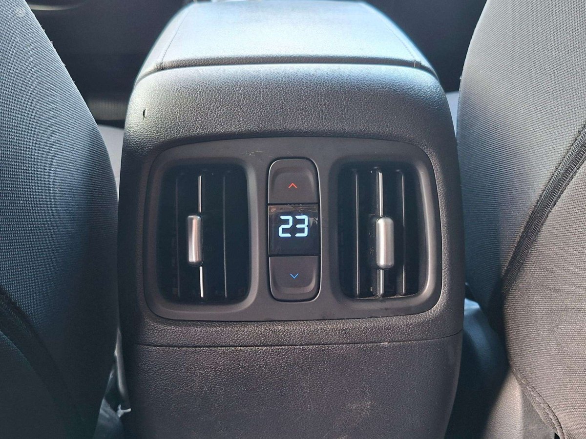 Hyundai Tucson Visureigis / Krosoveris Benzinas / elektra