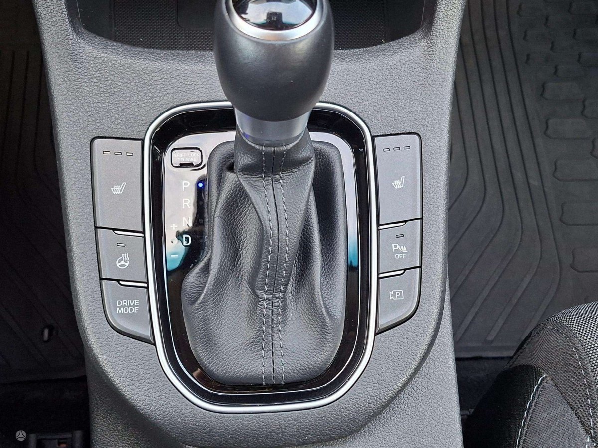 Hyundai i30 Universalas Benzinas