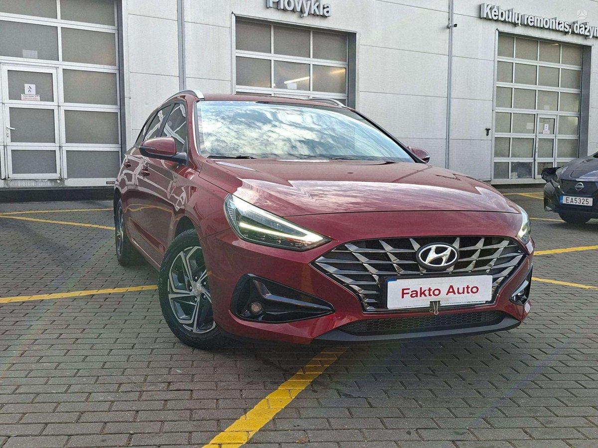 Hyundai i30 Universalas Benzinas