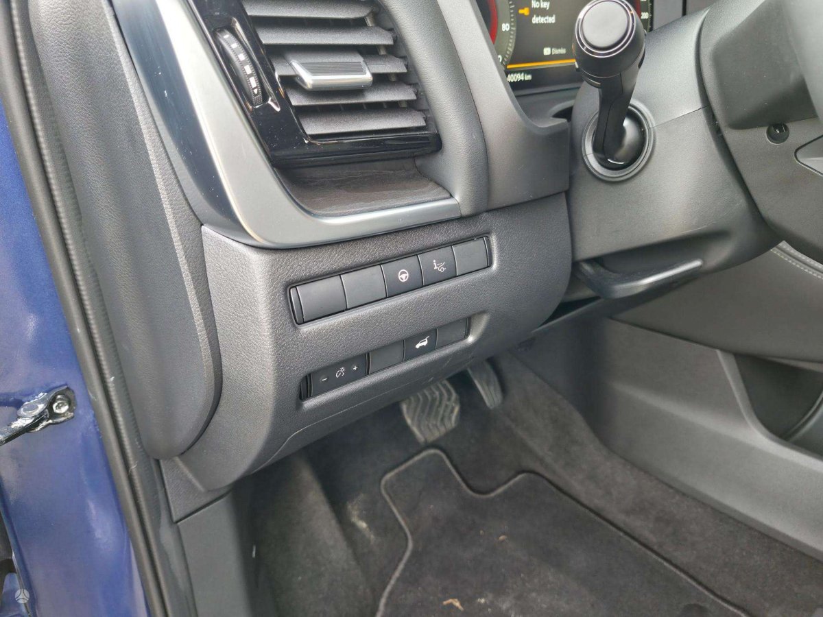 Nissan X-Trail Visureigis / Krosoveris Benzinas / elektra