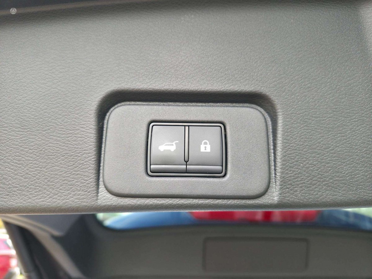 Nissan X-Trail Visureigis / Krosoveris Benzinas / elektra