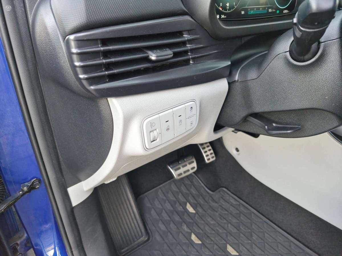 Hyundai i20 Hečbekas Benzinas / elektra