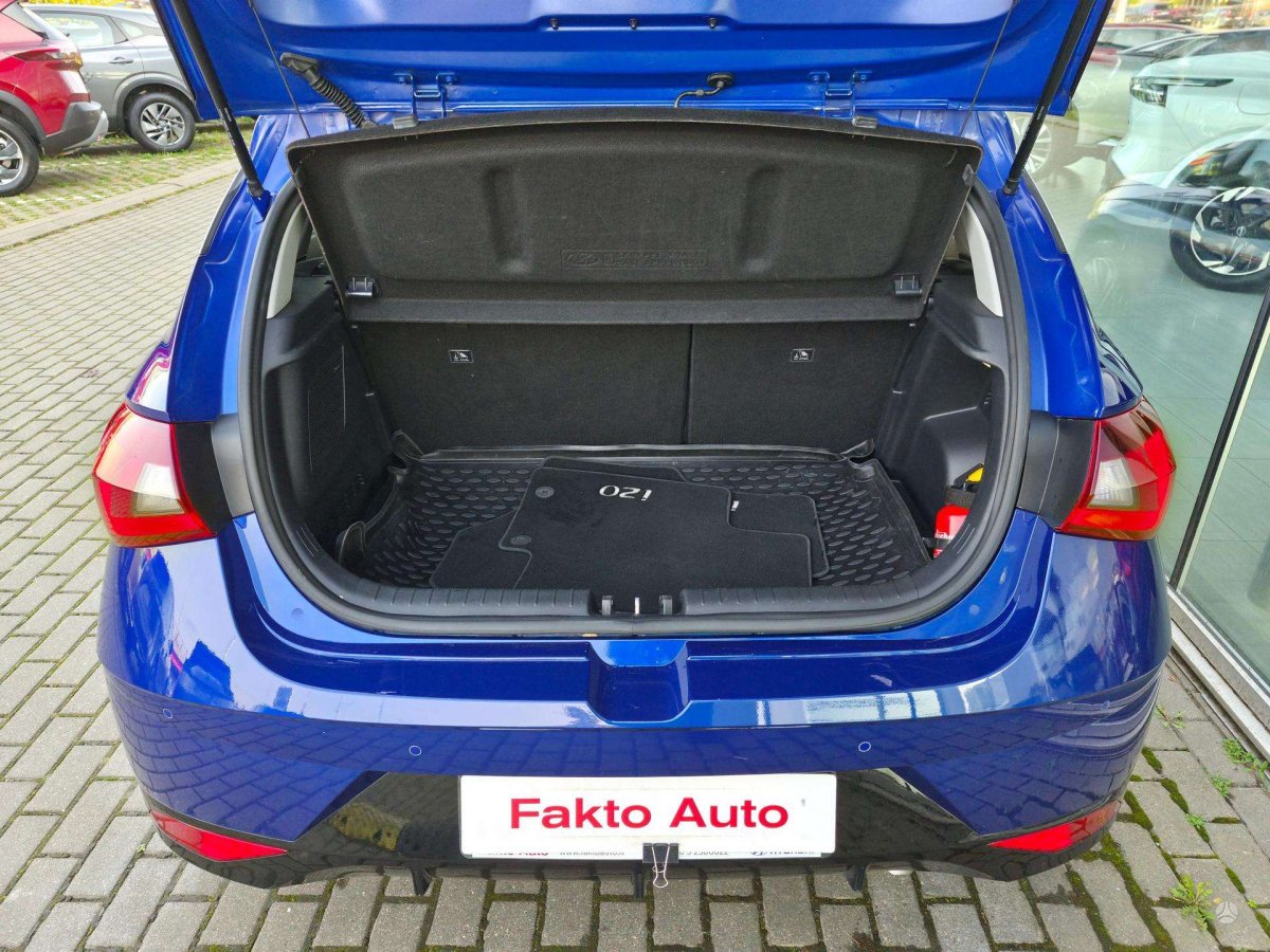 Hyundai i20 Hečbekas Benzinas / elektra