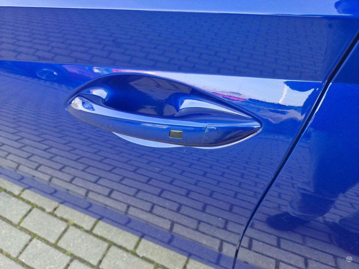 Hyundai i20 Hečbekas Benzinas / elektra