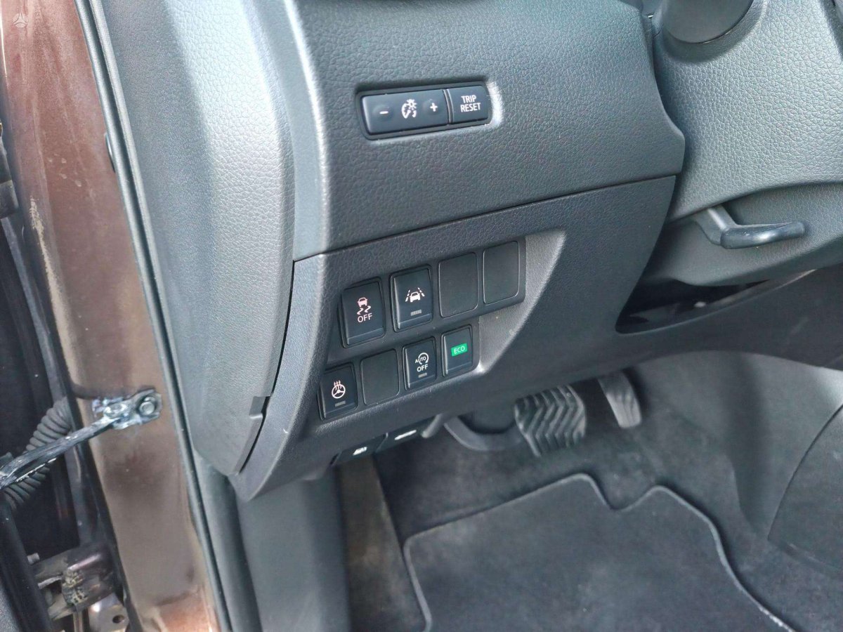 Nissan X-Trail Visureigis / Krosoveris Benzinas