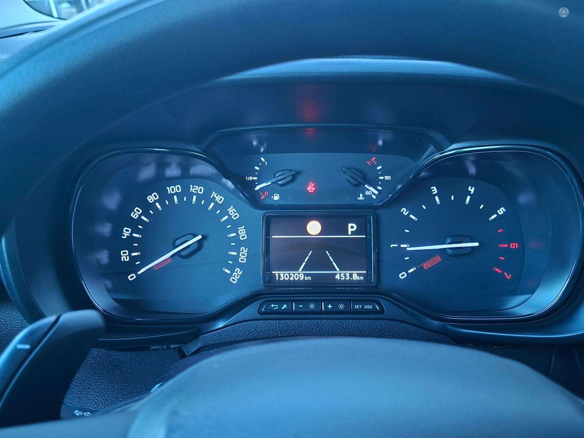 Citroen Berlingo Komercinis Benzinas