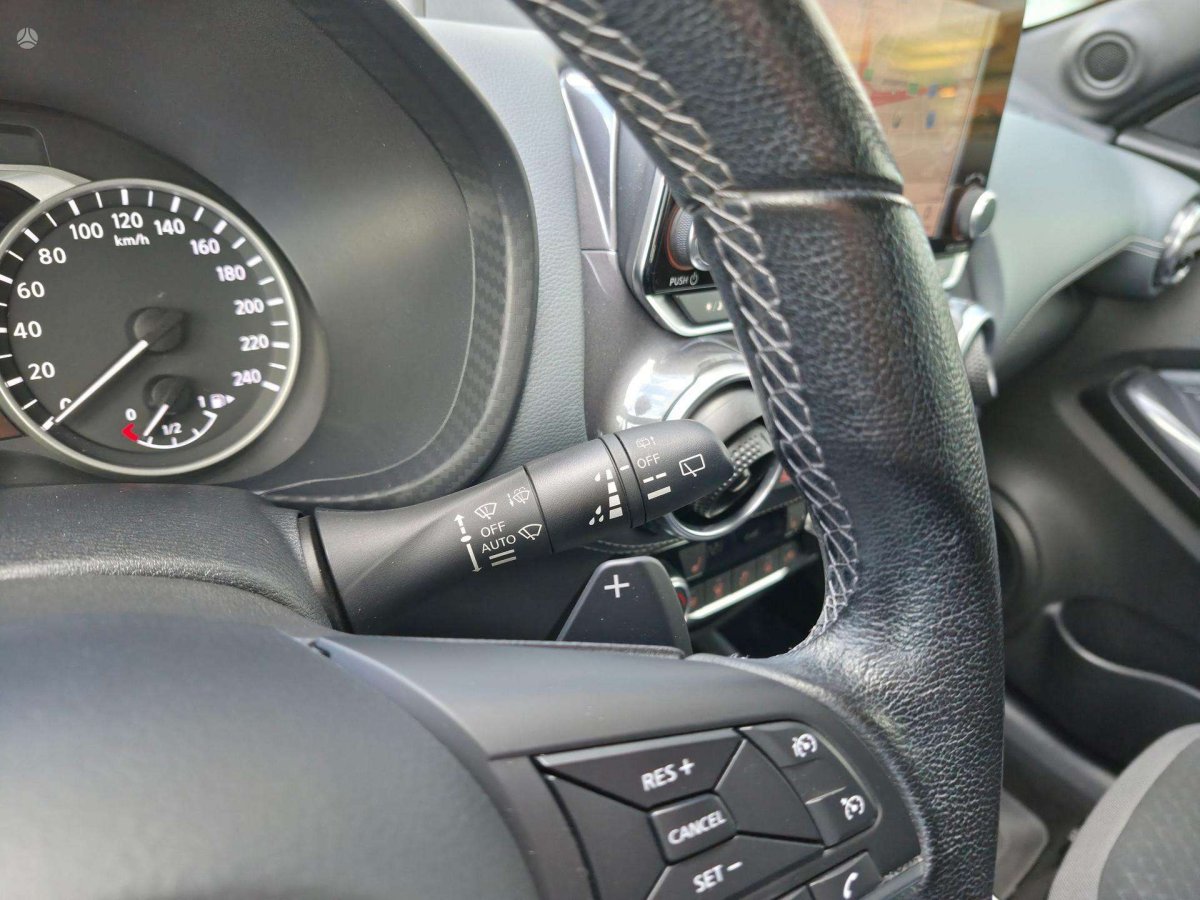 Nissan Juke Visureigis / Krosoveris Benzinas