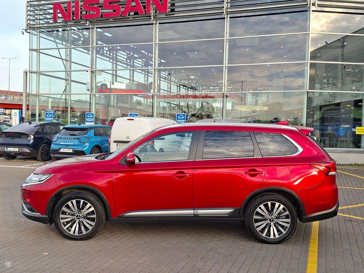 Mitsubishi Outlander Visureigis / Krosoveris Benzinas
