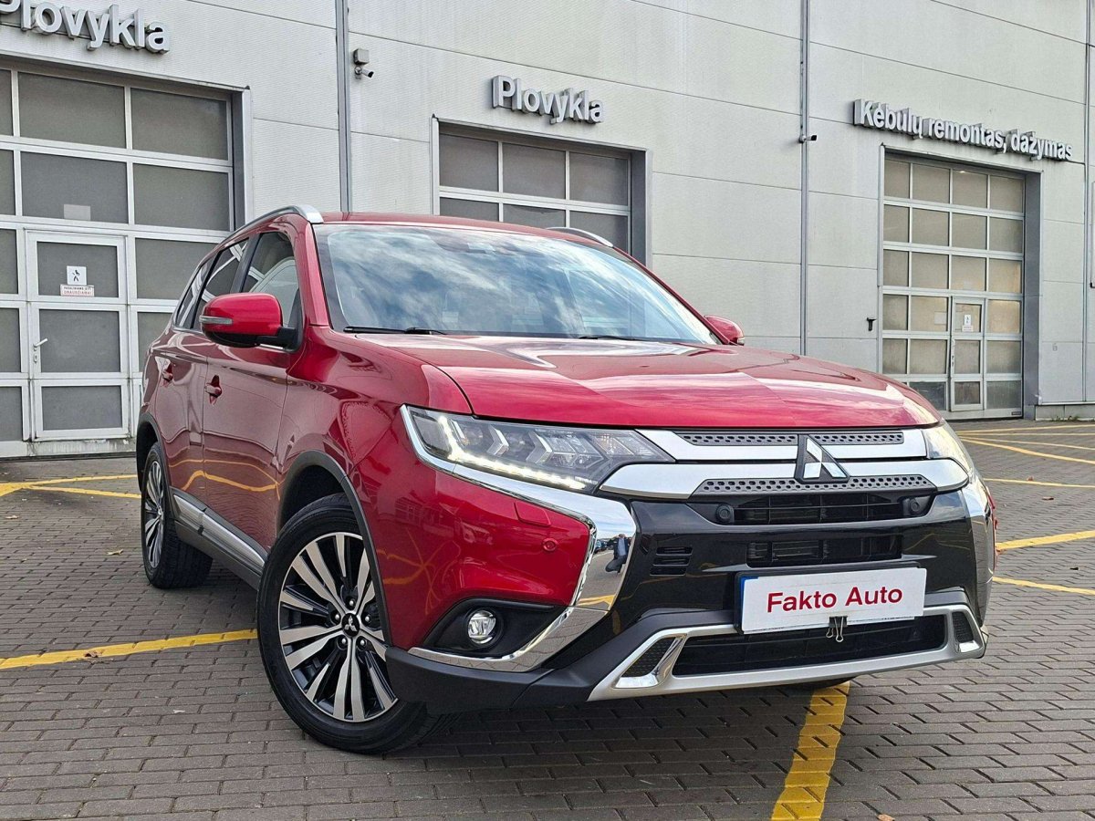 Mitsubishi Outlander Visureigis / Krosoveris Benzinas