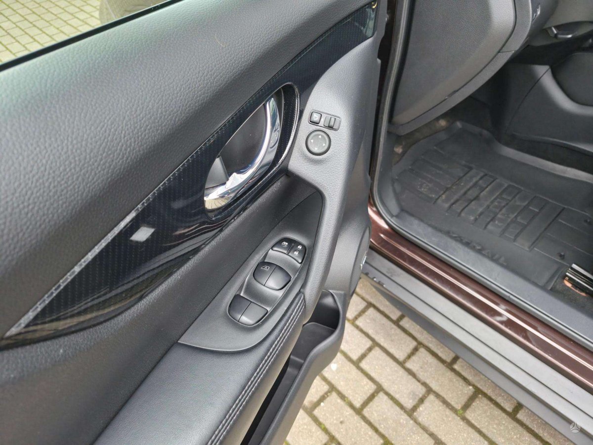 Nissan X-Trail Visureigis / Krosoveris Benzinas