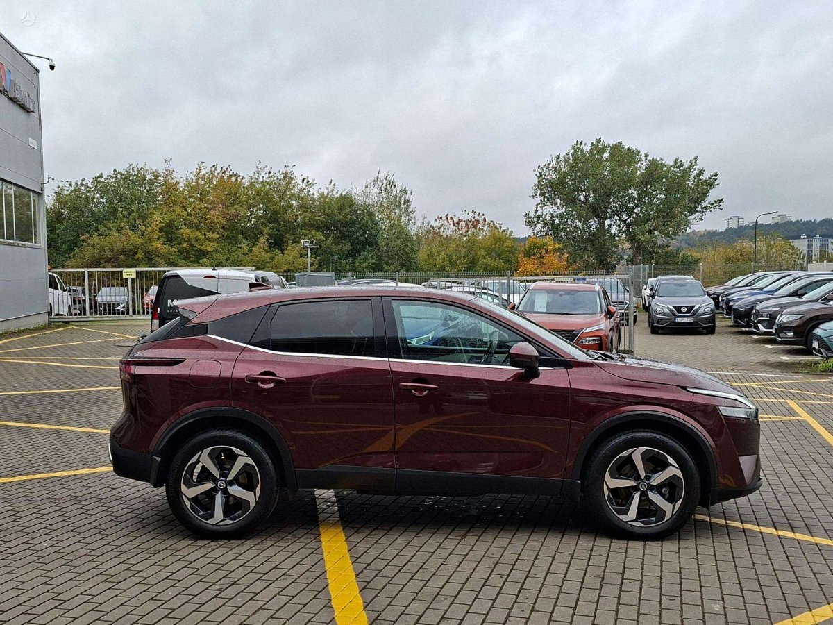 Nissan Qashqai Visureigis / Krosoveris Benzinas / elektra