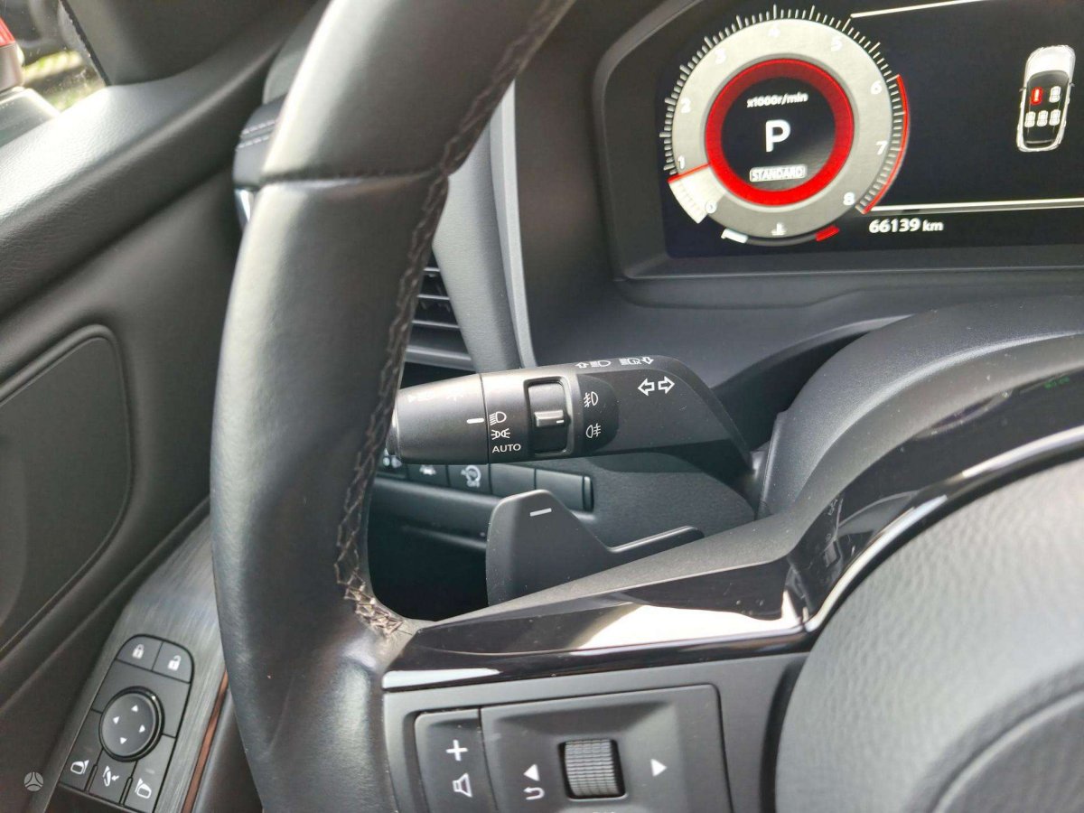 Nissan Qashqai Visureigis / Krosoveris Benzinas / elektra